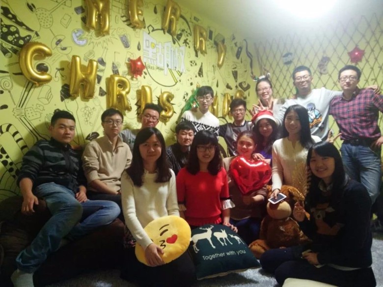 1523942390656406.jpg 2015级会计专硕元旦班级聚会.jpg
